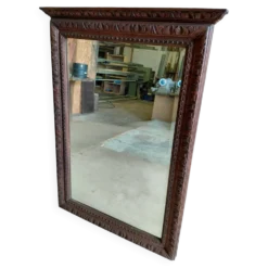 Grand Miroir biseauté à cadre en bois sculpté