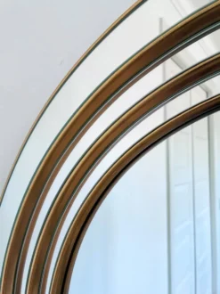 Grand miroir en panneau biseauté arqué vintage Deknudt – or, Belgique, années 1980