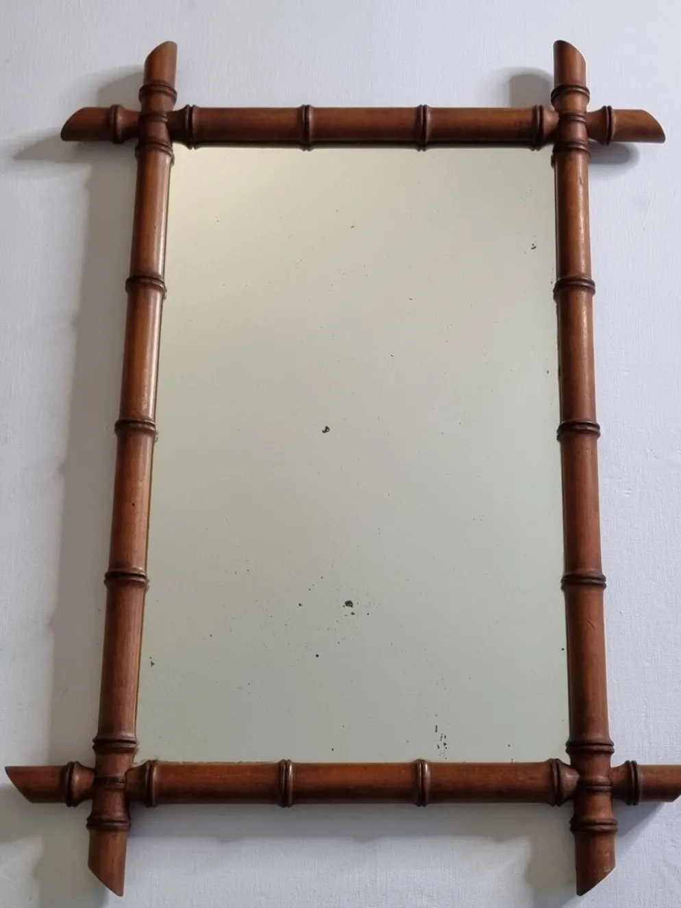 Grand miroir français en bois tourné façon bambou, 54 x 76 cm