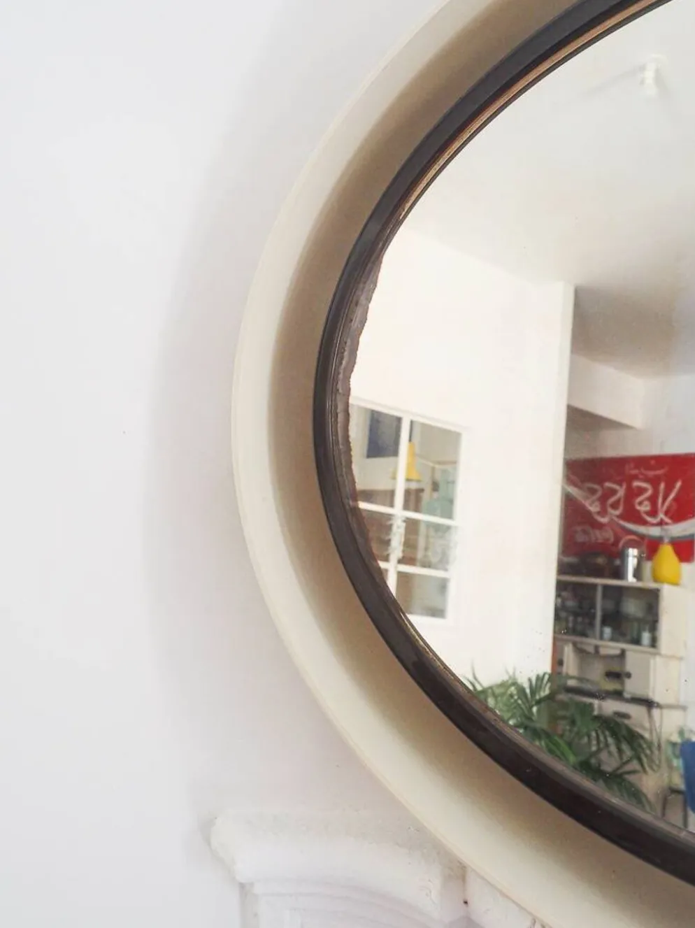 Grand miroir inclinable oval en plastique vintage retro lumineux