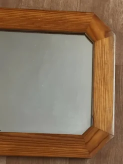 Grand miroir mural octogonal en pin, années 1970 – 103 × 40 cm