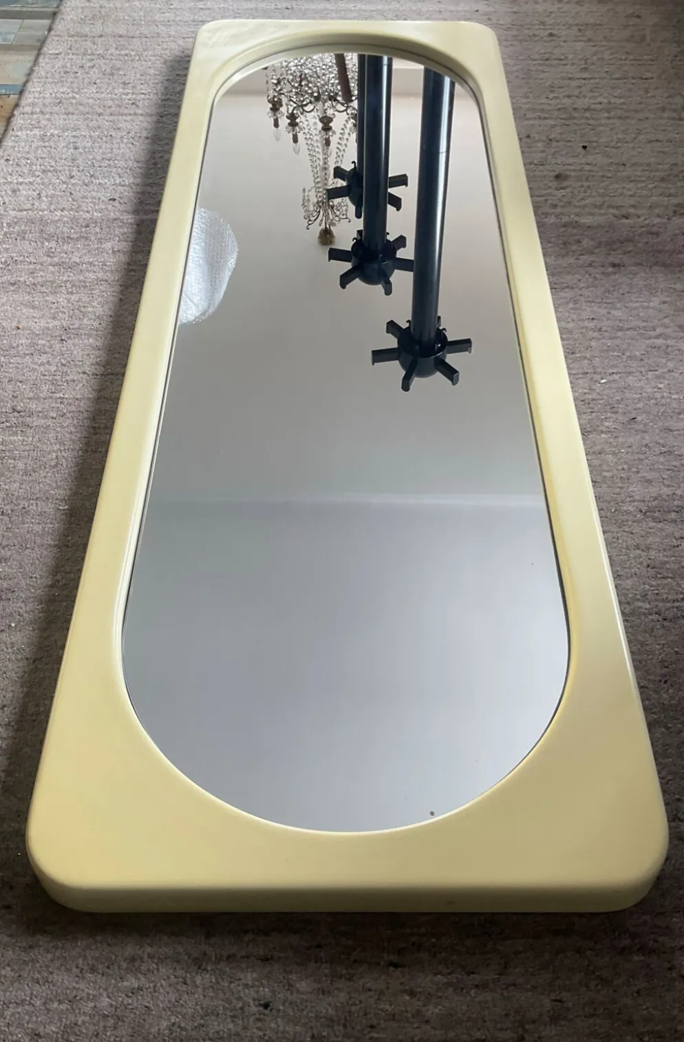 Grand miroir oblongue Space Age années 70