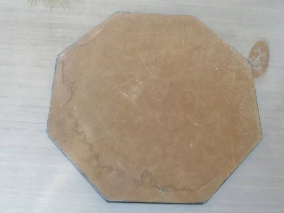Grand miroir octogonal biseauté à poser, années 40