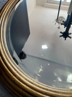 Grand miroir Ovale Deknudt en bois doré années 70