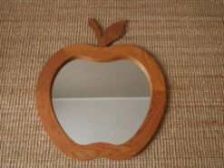 Grand miroir pomme XL vintage rétro en bois fabrication artisanale objet fait main pour enfant