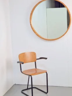 Grand miroir rond en pin du milieu du siècle, Danemark, années 1960.