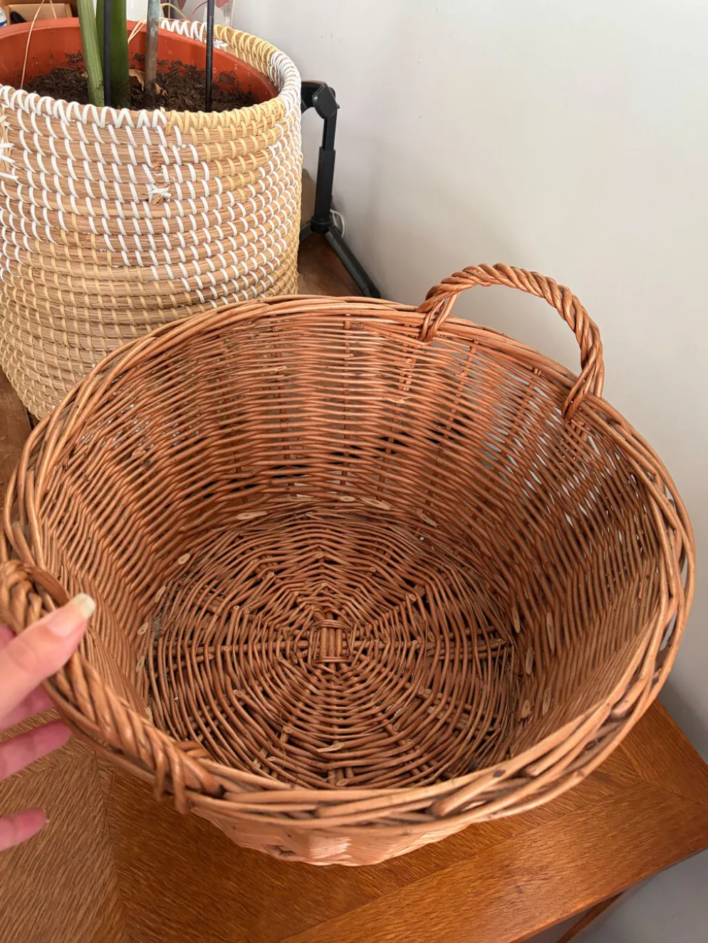 Grand panier en osier tressé 41 cm – panier rangement déco