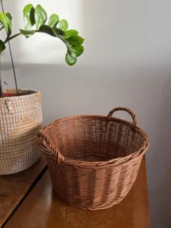 Grand panier en osier tressé 41 cm – panier rangement déco