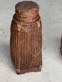 Grand panier traditionnel balinais à cordelettes H70 D26