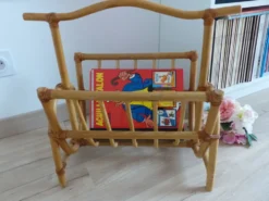 Grand porte revue rotin vintage années 1960 - 1970