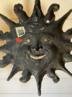 Grand soleil mural sculpté et doré - Artisanat d'art / La Venexiana Venise