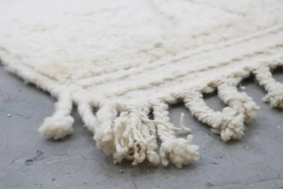 Grand tapis Beni Ouarain 360×200 cm – Tapis marocain ivoire extra long avec design de lignes organiques douces, GO-960