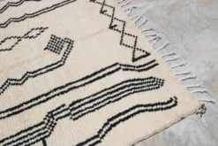 Grand tapis Beni Ouarain, 310 x 195 cm - G1053