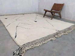Grand tapis Beni Ouarain, 285 x 220 cm || 9,35 x 7,22 pieds, G-293