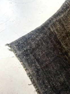 Grand tapis de couloir vintage tissé main gris anthracite / bleu 100% laine
