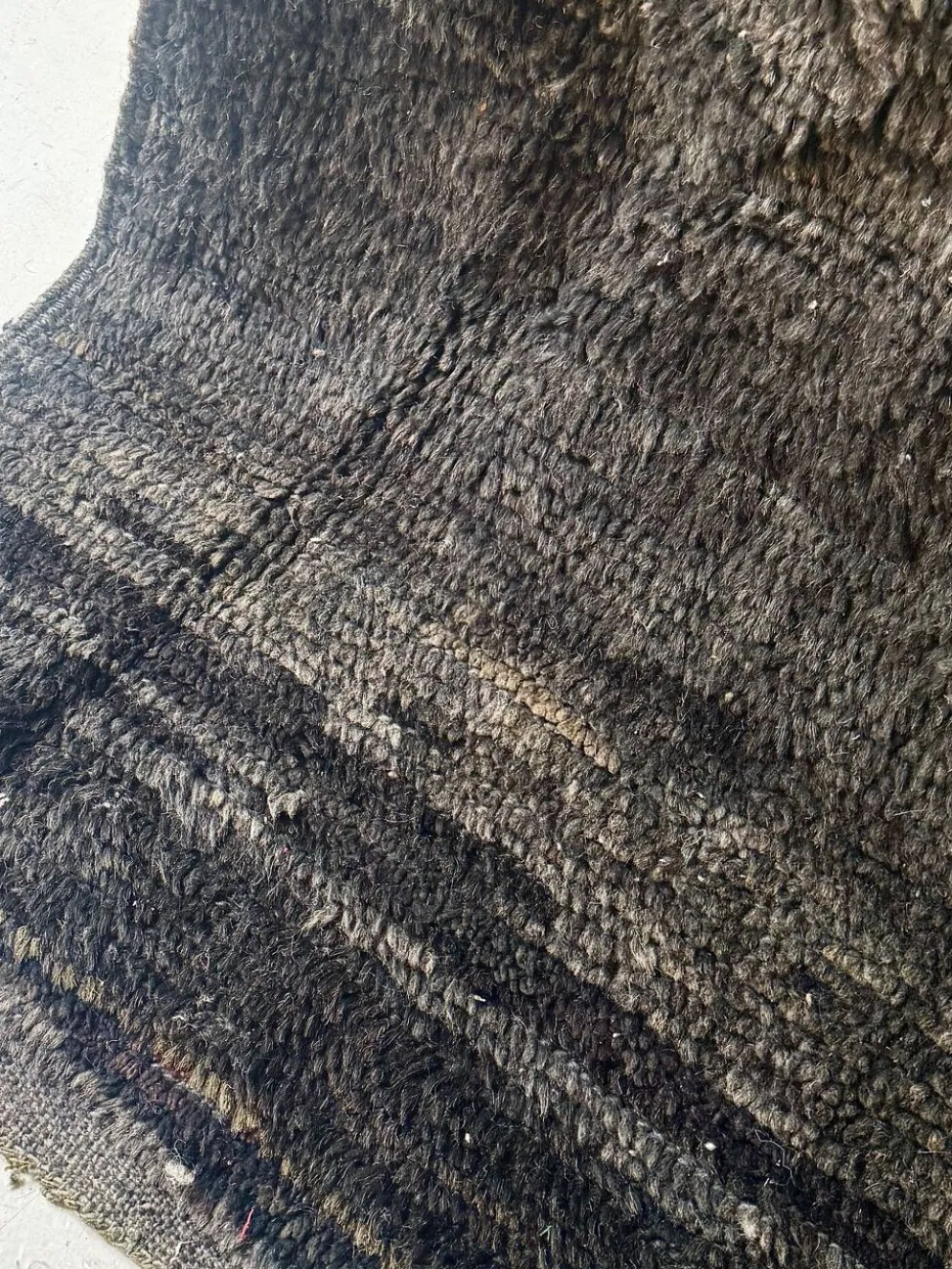 Grand tapis de couloir vintage tissé main gris anthracite / bleu 100% laine
