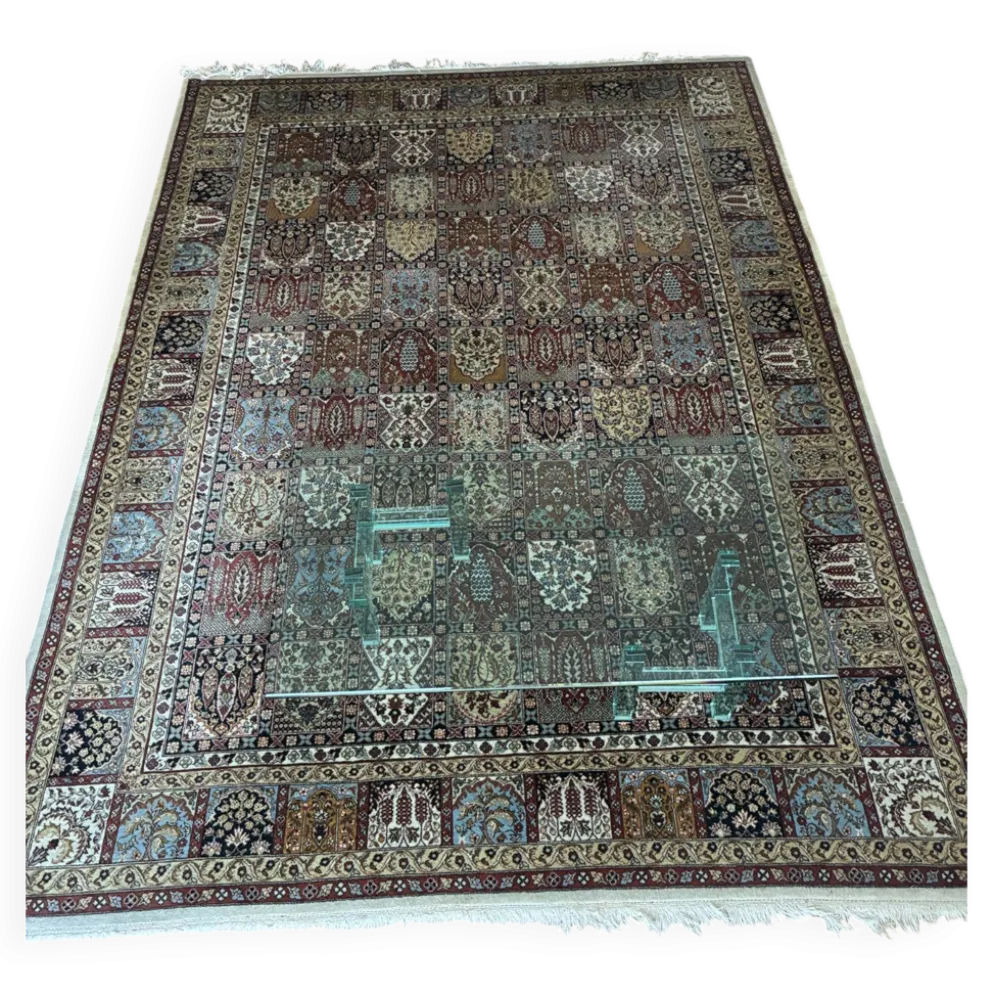 Grand tapis d'Orient fait main en Roumanie — Modèle Flora à panneaux —