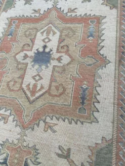 Grand tapis oriental en laine à motifs géométriques terracotta 200x300cm