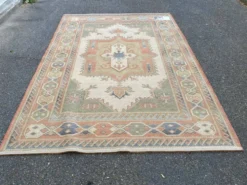 Grand tapis oriental en laine à motifs géométriques terracotta 200x300cm