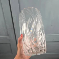 Grand vase vintage en verre moulé transparent