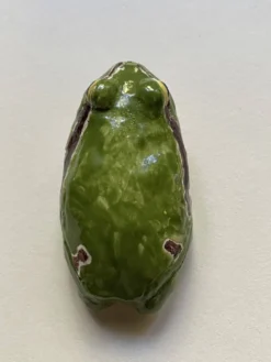 Grenouille en faïence émaillée