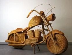 Harley Davidson en rotin, Tom Dixon, 90