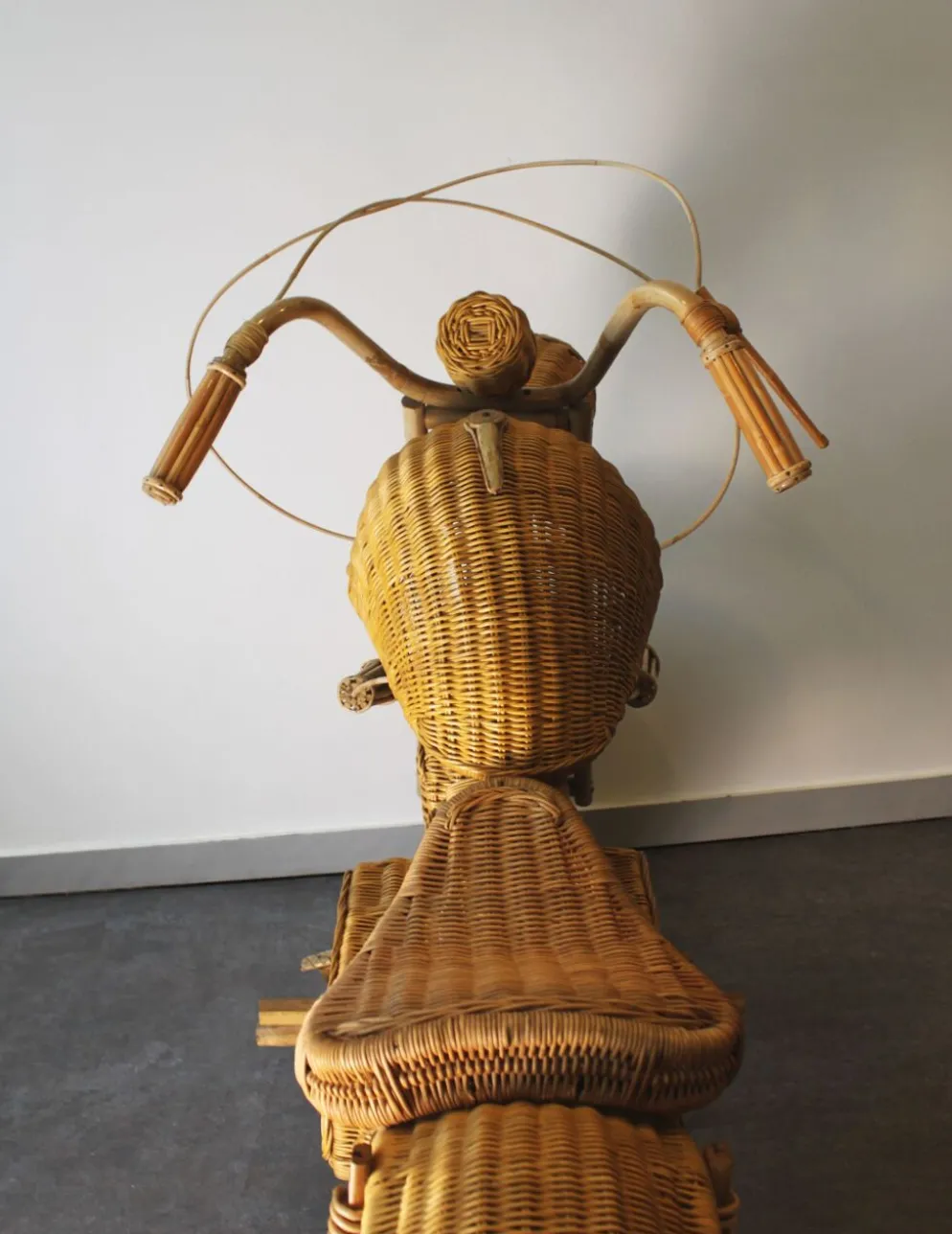 Harley Davidson en rotin, Tom Dixon, 90