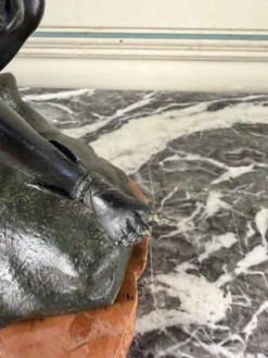 Hermès au repos, bronze Grand Tour, patine noir et verte, XIXème siècle