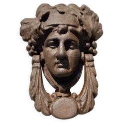 Heurtoir de porte en fonte portrait féminin classique