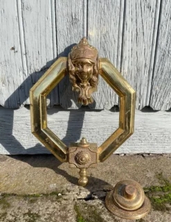 Heurtoir de porte hexagonale moderniste
