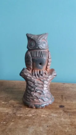 Hibou chouette sifflet zoomorphe en terre cuite