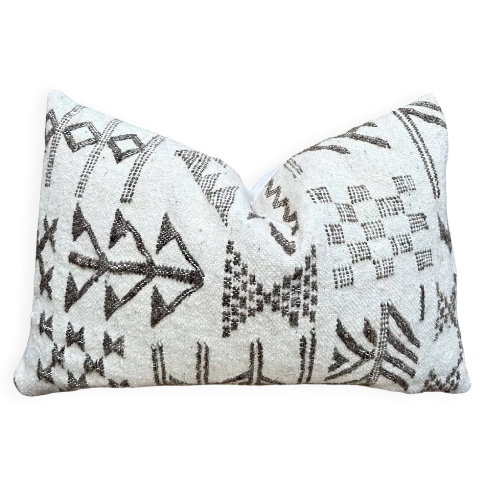 Housse de coussin artisanale en laine berbère : Coussin Kilim marocain