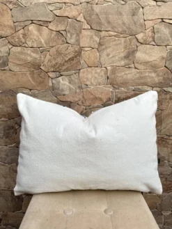Housse de coussin artisanale en laine berbère, coussin Kilim marocain
