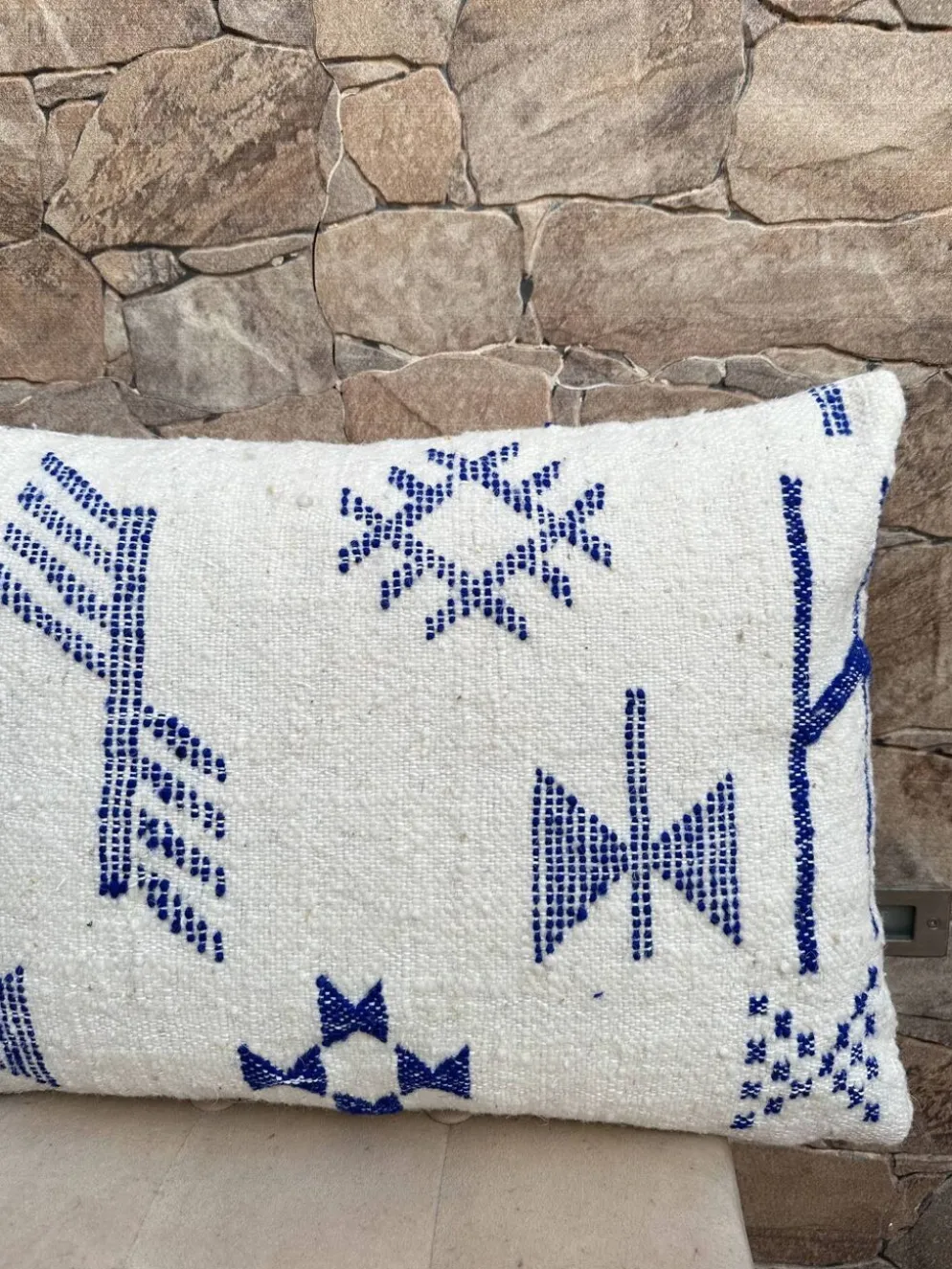 Housse de coussin artisanale en laine berbère, coussin Kilim marocain