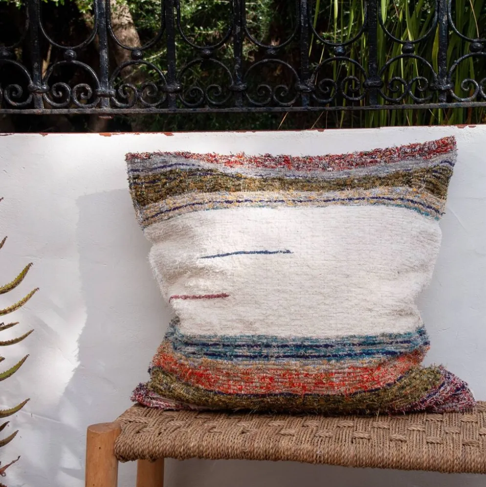 Housse de coussin artisanale en coton recyclé tissé main
