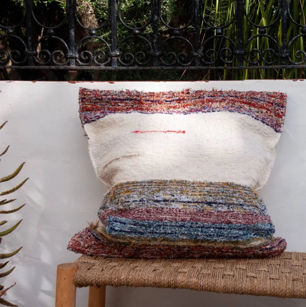 Housse de coussin artisanale en coton recyclé tissé main