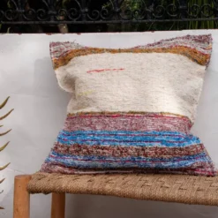 Housse de coussin artisanale en coton recyclé tissé main