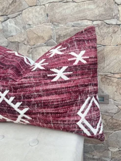 Housse de coussin artisanale en laine berbère : Coussin Kilim marocain