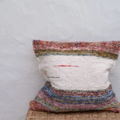 Housse de coussin artisanale en coton recyclé tissé main