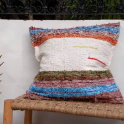 Housse de coussin artisanale en coton recyclé tissé main