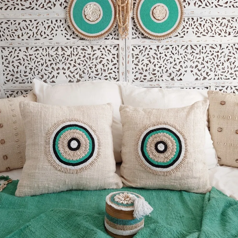Housse de coussin Aussa avec deco en coquillages
