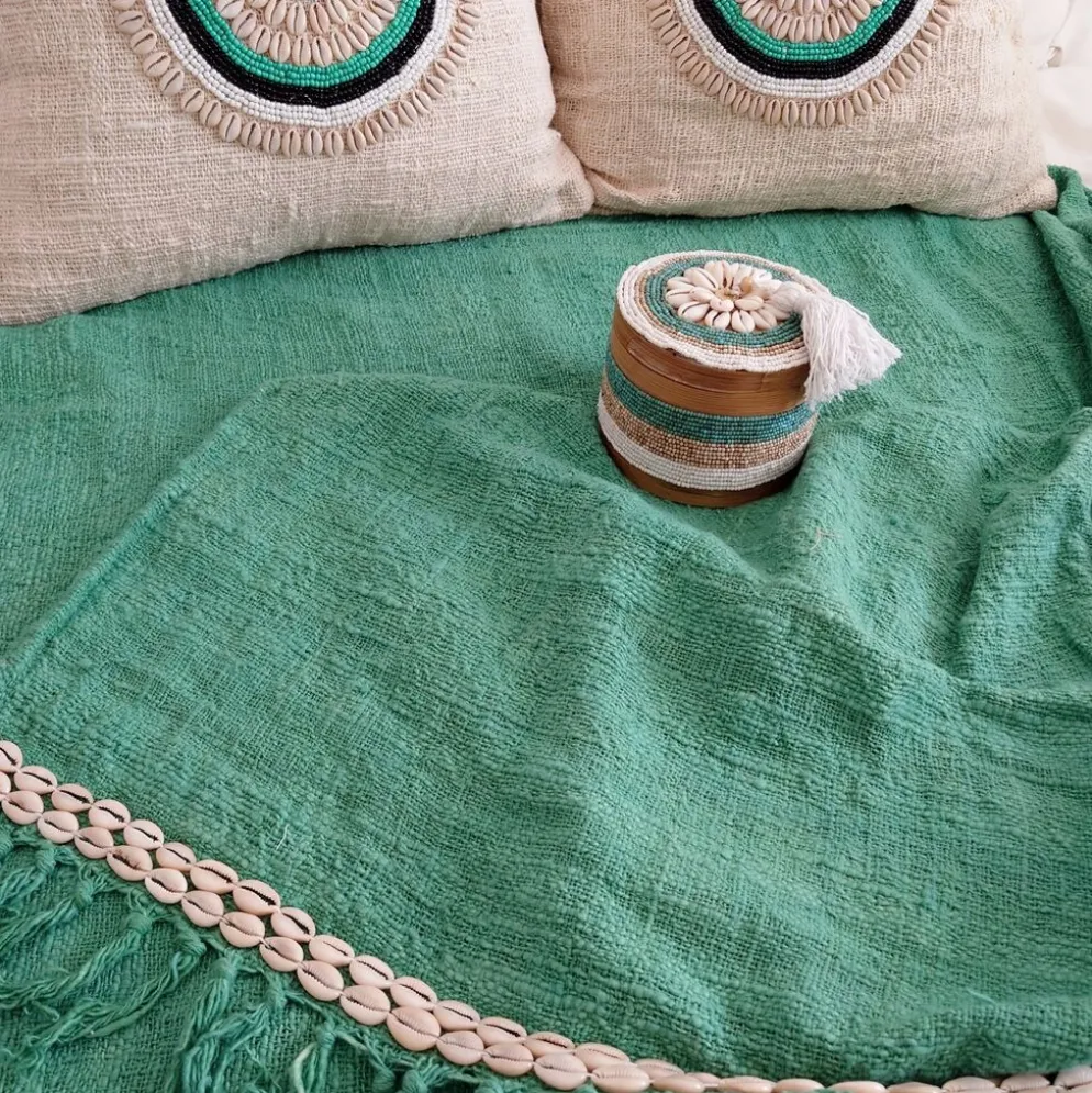 Housse de coussin Aussa avec deco en coquillages