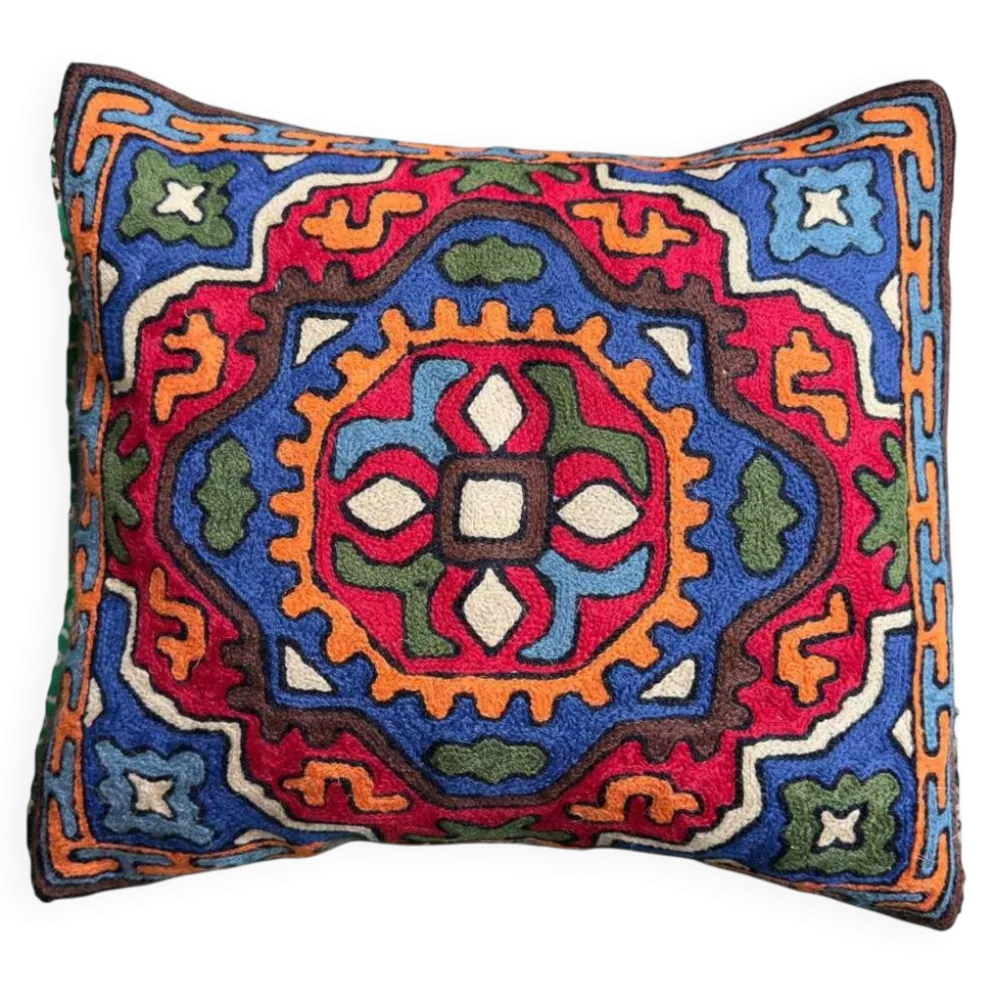 Housse de coussin brodée main en laine, motif géométrique tribal 40 x 40