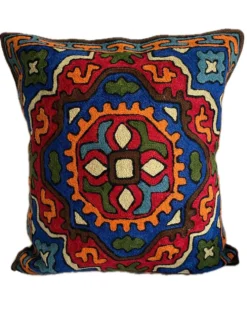 Housse de coussin brodée main en laine, motif géométrique tribal 40 x 40