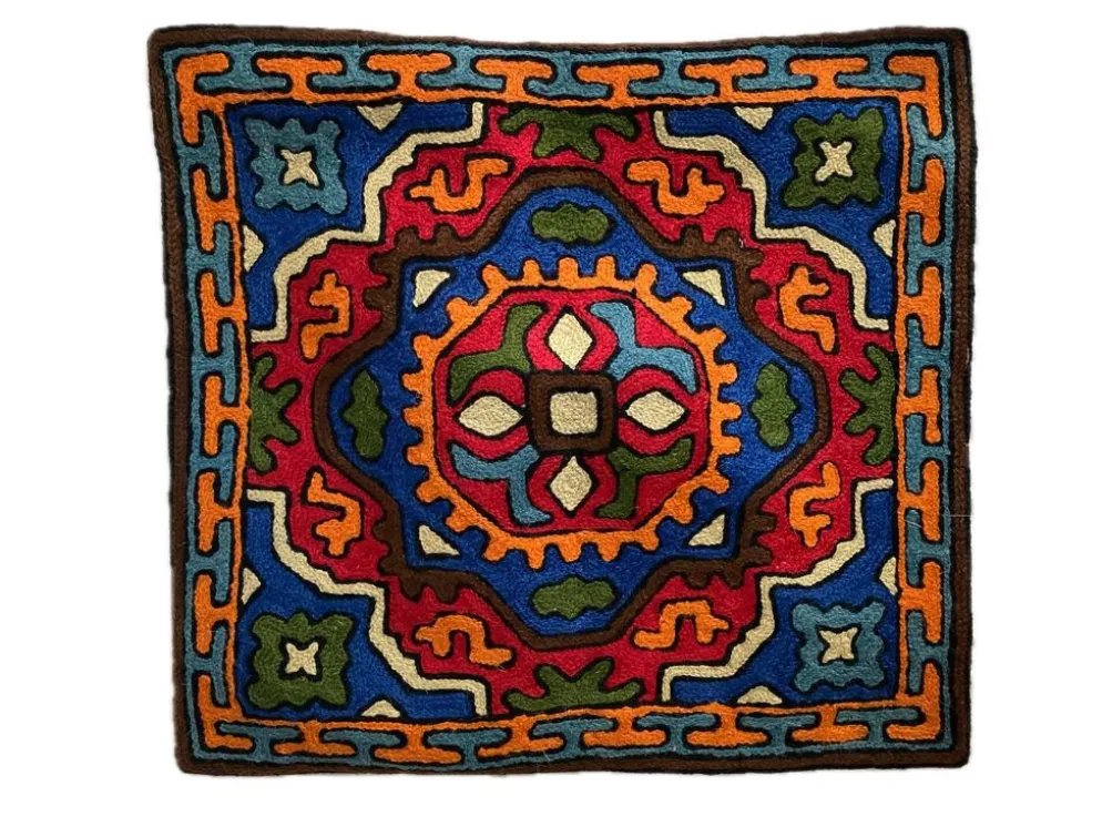 Housse de coussin brodée main en laine, motif géométrique tribal 40 x 40