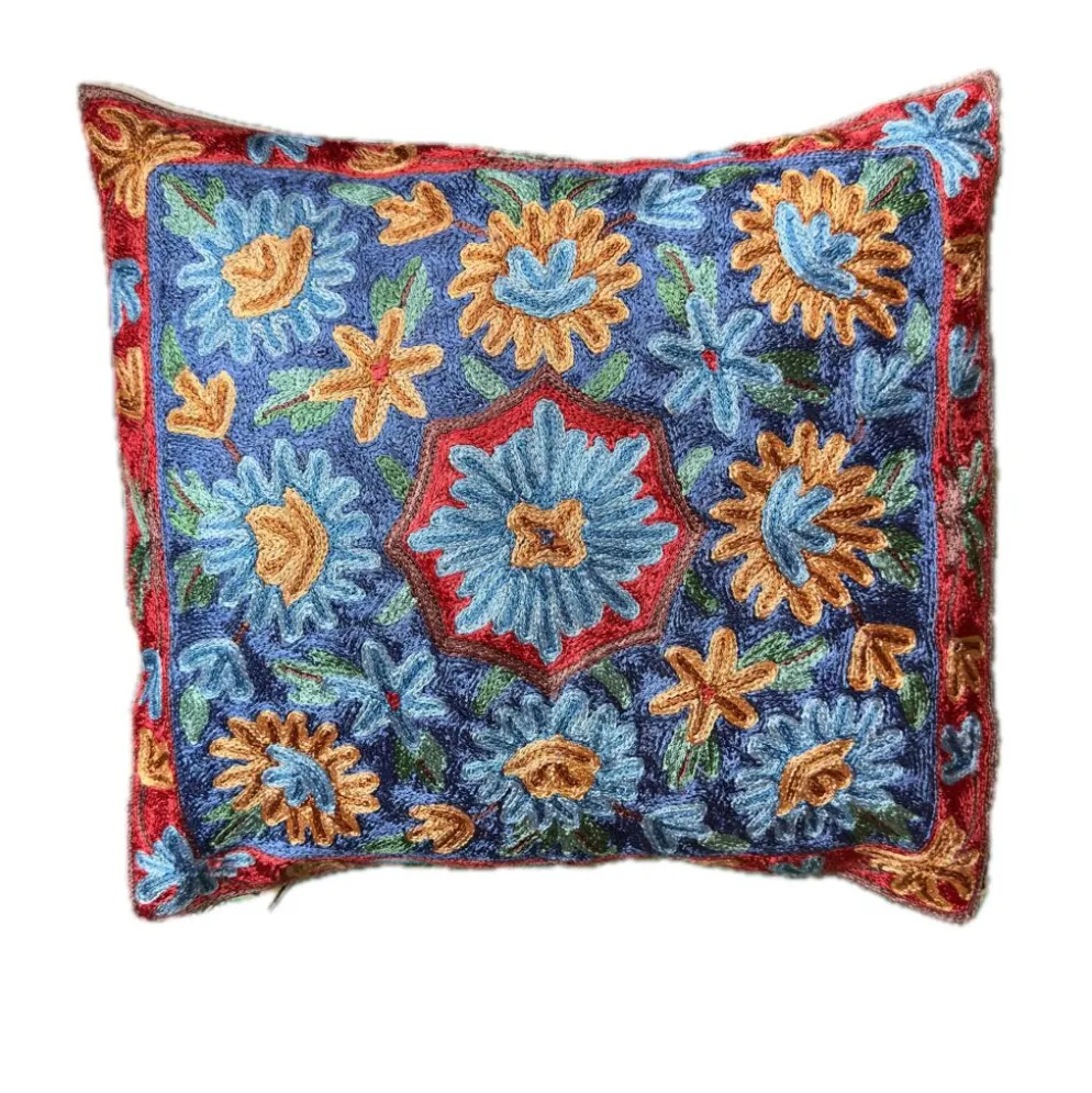 Housse de coussin brodée main en soie du Cachemire, motif floral 40x40 cm