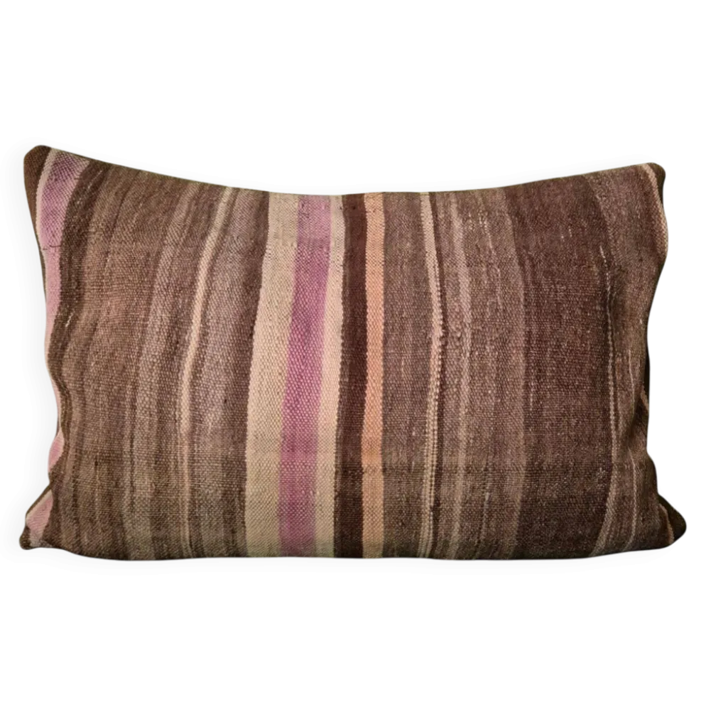 Housse de coussin en couverture berbère ancienne