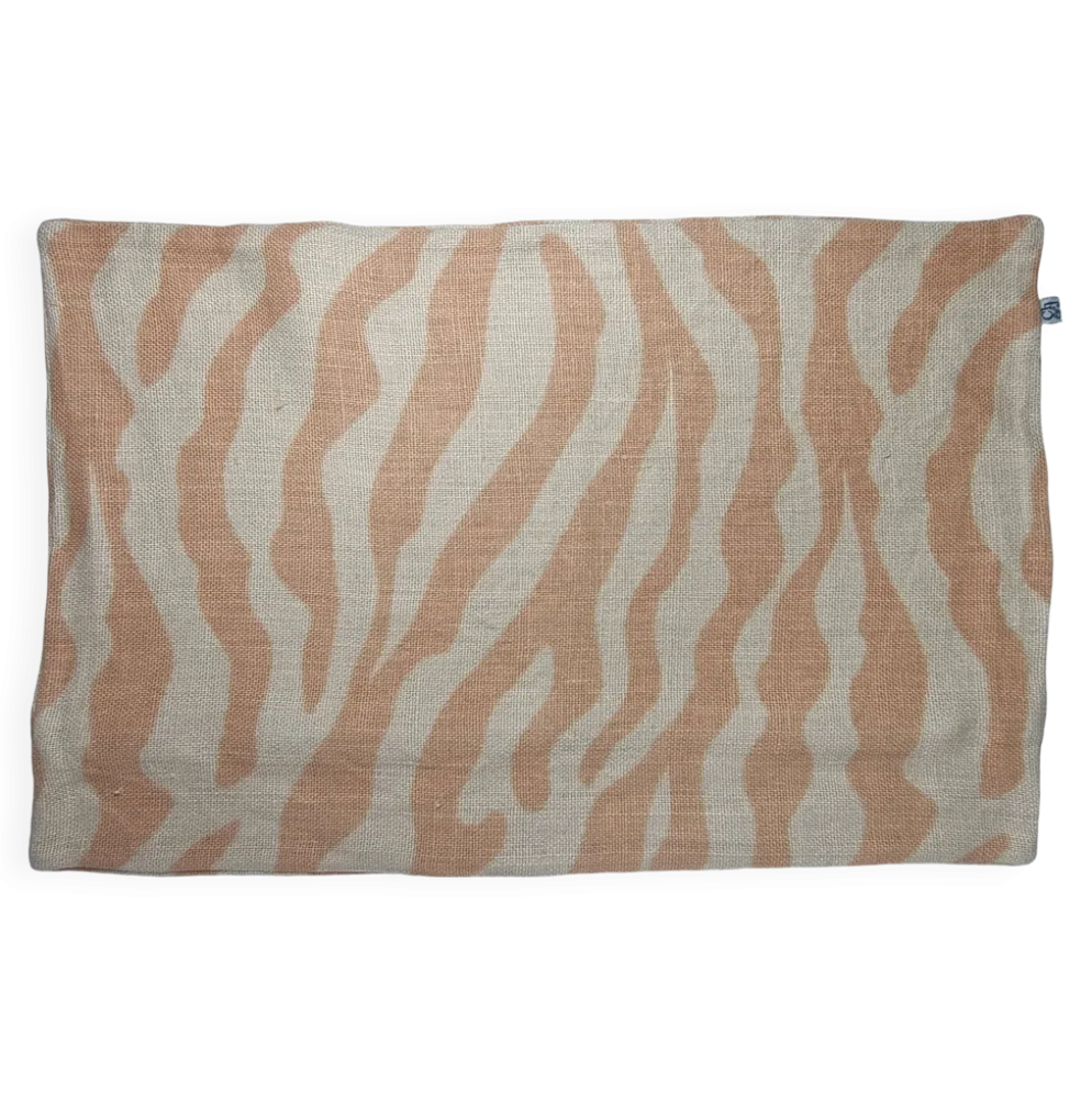 Housse de coussin en lin, motif zébré beige et orange, 57 x 37 cm, Chhatwal & Jonsson