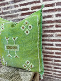 Housse de coussin en soie marocaine faite main, motif cactus : coussin soie