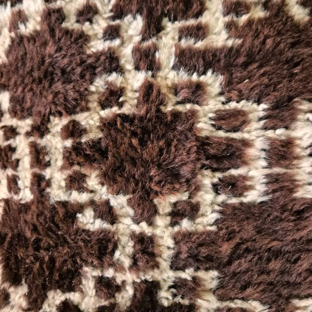 Housse de coussin en tapis berbère ancien